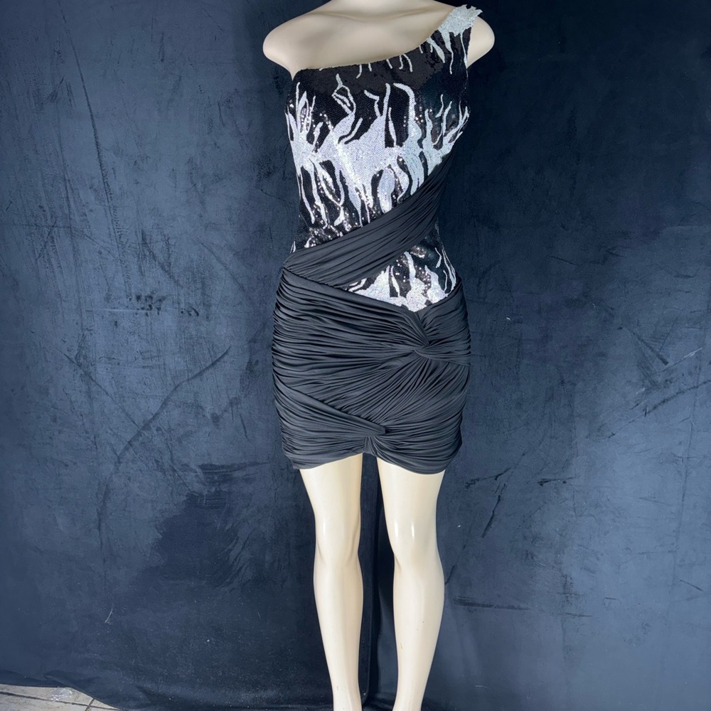 Chic One-Shoulder Black and White Dress
